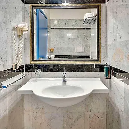 Szálloda Bergamo Executive 4*