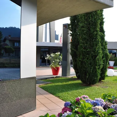 Hotel Bergamo Executive 4*